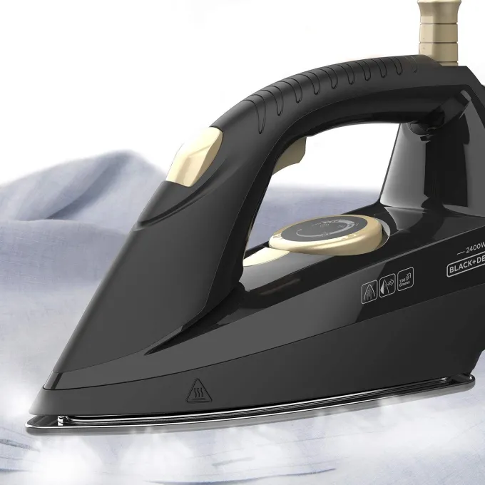 Black+Decker BXSS2400E Ferro da Stiro con Caldaia 2400 W