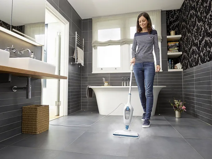 BLACK+DECKER FSMH13E5-QS Lavapavimenti a Vapore Steam-Mop 5in1, Bianco/Blu