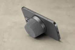Cellularline Mag Speaker - Speaker Bluetooth magnetico 3W, autonomia 12 ore, compatibile Apple - Nero