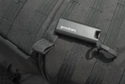 GoodRam - Disco rigido SSD esterno da 1TB - USB 3.2 Gen. 2x2 Tipo-C - Move Ridge Nero - Velocità di lettura fino a 2000MB/s, velocità di scrittura fino a 2000MB/s - Custodia in metallo - 75×32×9,5mm