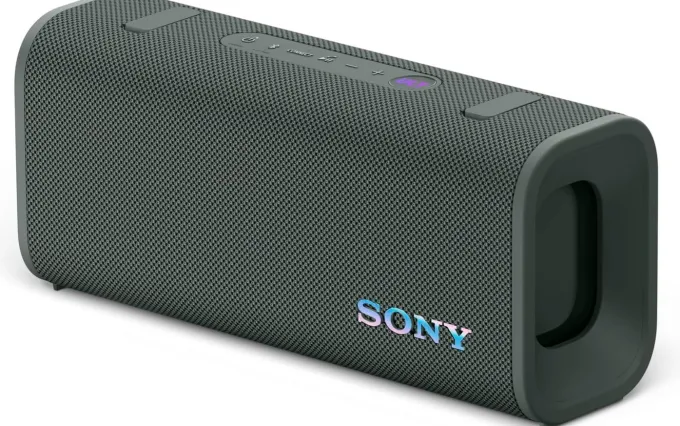 Sony ULT FIELD 3 - Speaker Bluetooth portatile con ULT POWER SOUND, batteria 24 ore, IP67, impermeabile, antipolvere, antiurto, tracolla staccabile, compatto - Blanco Marfil, Foresta Grigia