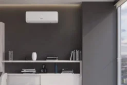 Whirlpool - SPICR 309W - Condizionatore fisso 9000 BTU, motore inverter, Classe A++, R32, Filtro HEPA - Bianco